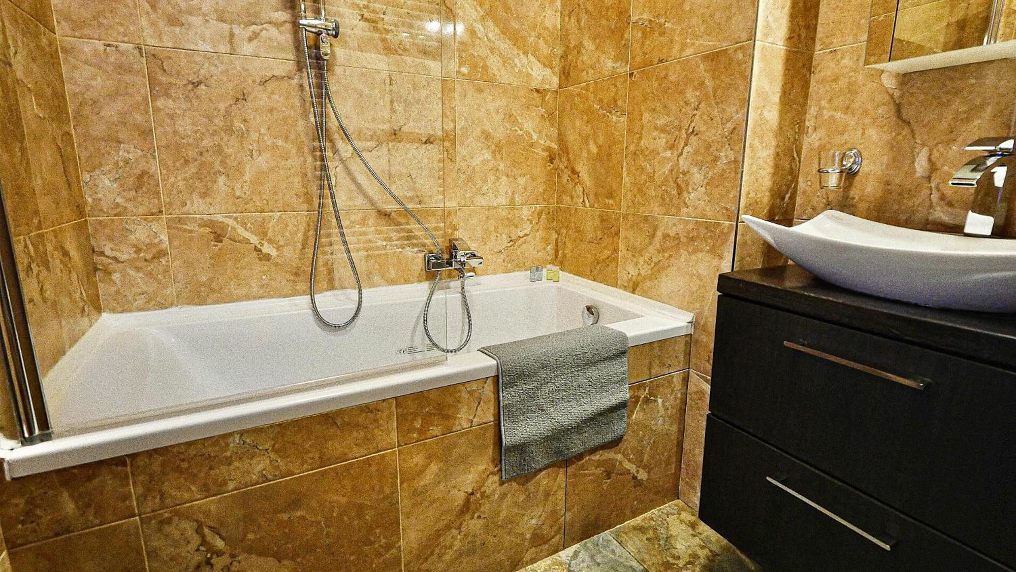 Residence Moravia Apartments Karlovy Vary Ngoại thất bức ảnh